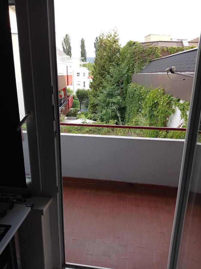 Ferienwohnung Mit Balkon In Krumpendorf Esterno foto