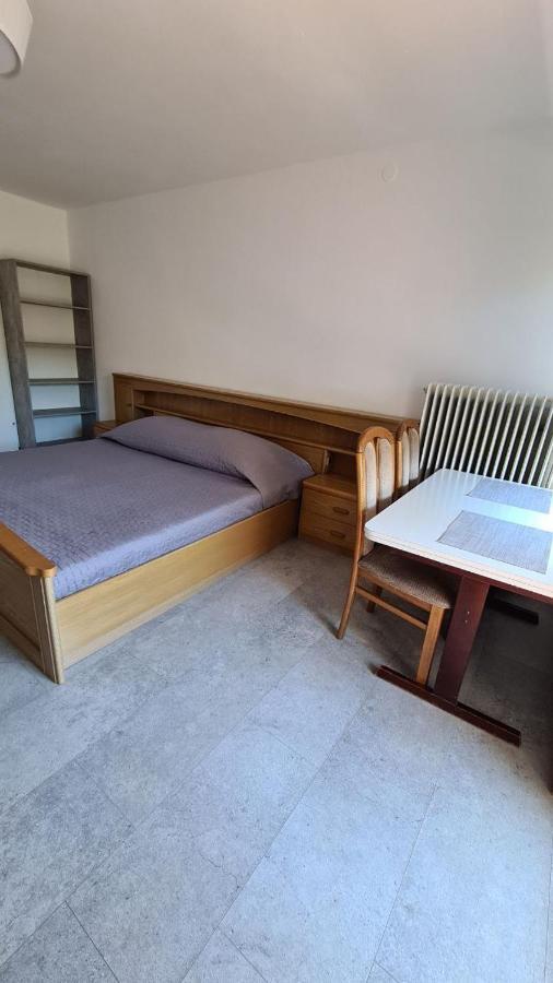 Ferienwohnung Mit Balkon In Krumpendorf Esterno foto